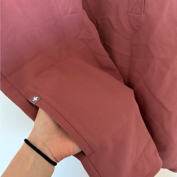 Figs Rafael Scrub Top with Mandarin Collar - Picture 3 of 7